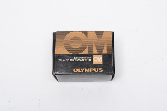 Olympus OM System TTL Auto Multi Connecter 3-way multi flash cord adapter NIB