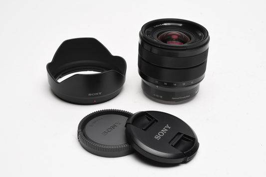 Sony 10-18mm f4 OSS zoom lens SEL1018 w/Hood, caps, Clean & Sharp!