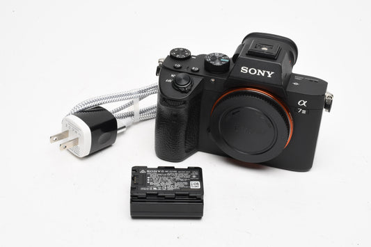 Sony A7 III Mirrorless Body, batt+charger, 9172 Acts! Great!