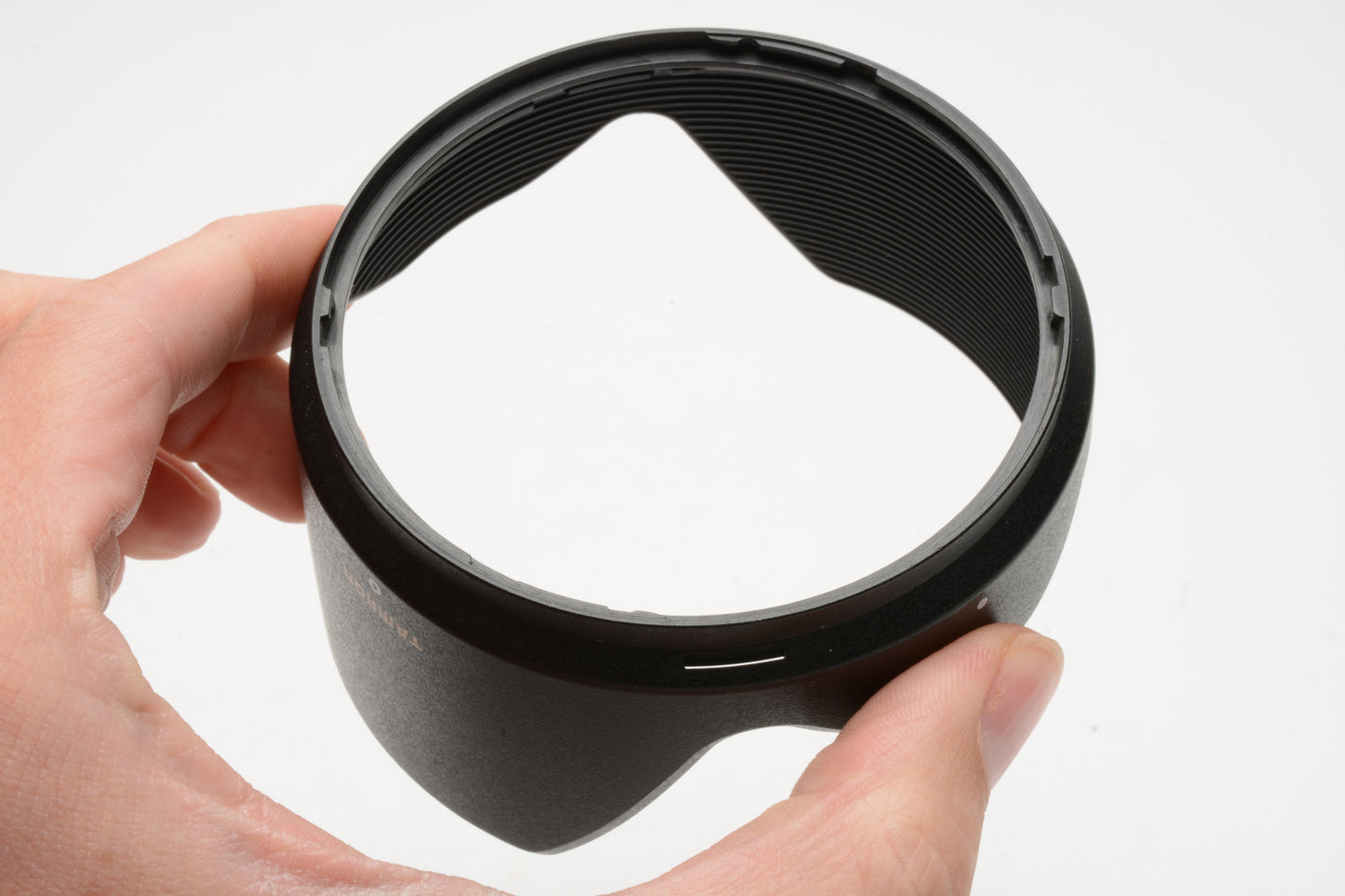 Tamron AB003 Lens Hood Shade For AF 17-50mm f2.8 18-270mm VC (72mm)