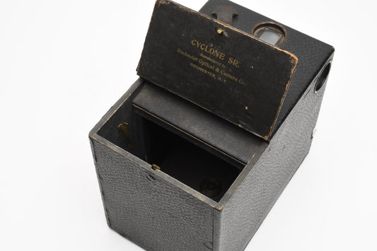 Rochester Optical Cyclone SR 4x5 Box Plate camera? Nice Vintage