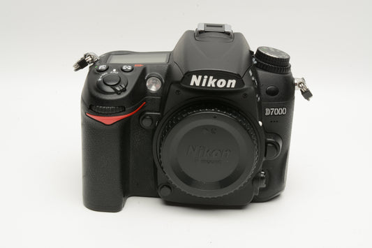 Nikon D7000 16.2MP DSLR, batt, charger, Only 6316 Acts! Very clean, light use