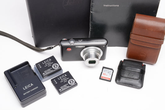 Leica C-Lux 2 Compact 7.2MP Digital Point&Shoot bundle, 2Batts, card, case, Great!