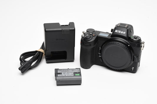 Nikon Z6 Mirrorless body, batt, charger, Only 523 Acts! Mint-