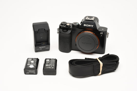 Sony A7 Mirrorless Body ILCE-7 12,487 Acts, 2Batts, charger, strap, Tested