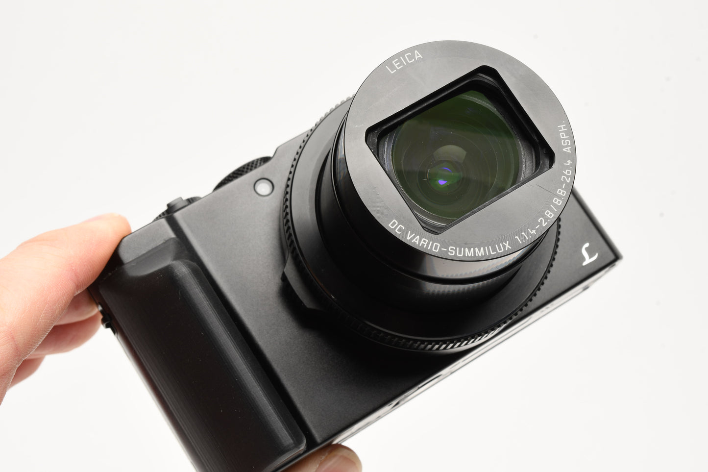 Panasonic Lumix DMC-LX10 20.1MP Digital Point&Shoot w/2Batts, manual, Mint-