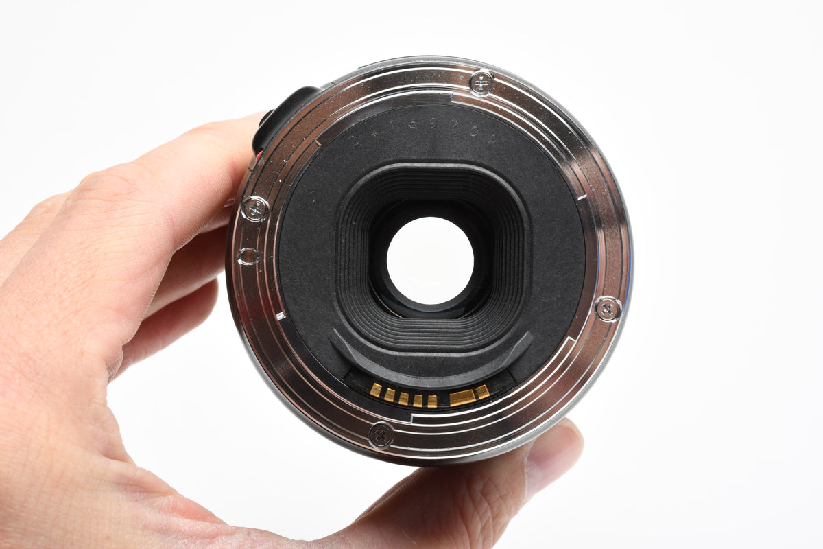Canon EF 35-135mm F4-5.6 USM zoom lens w/ UV filter and Caps