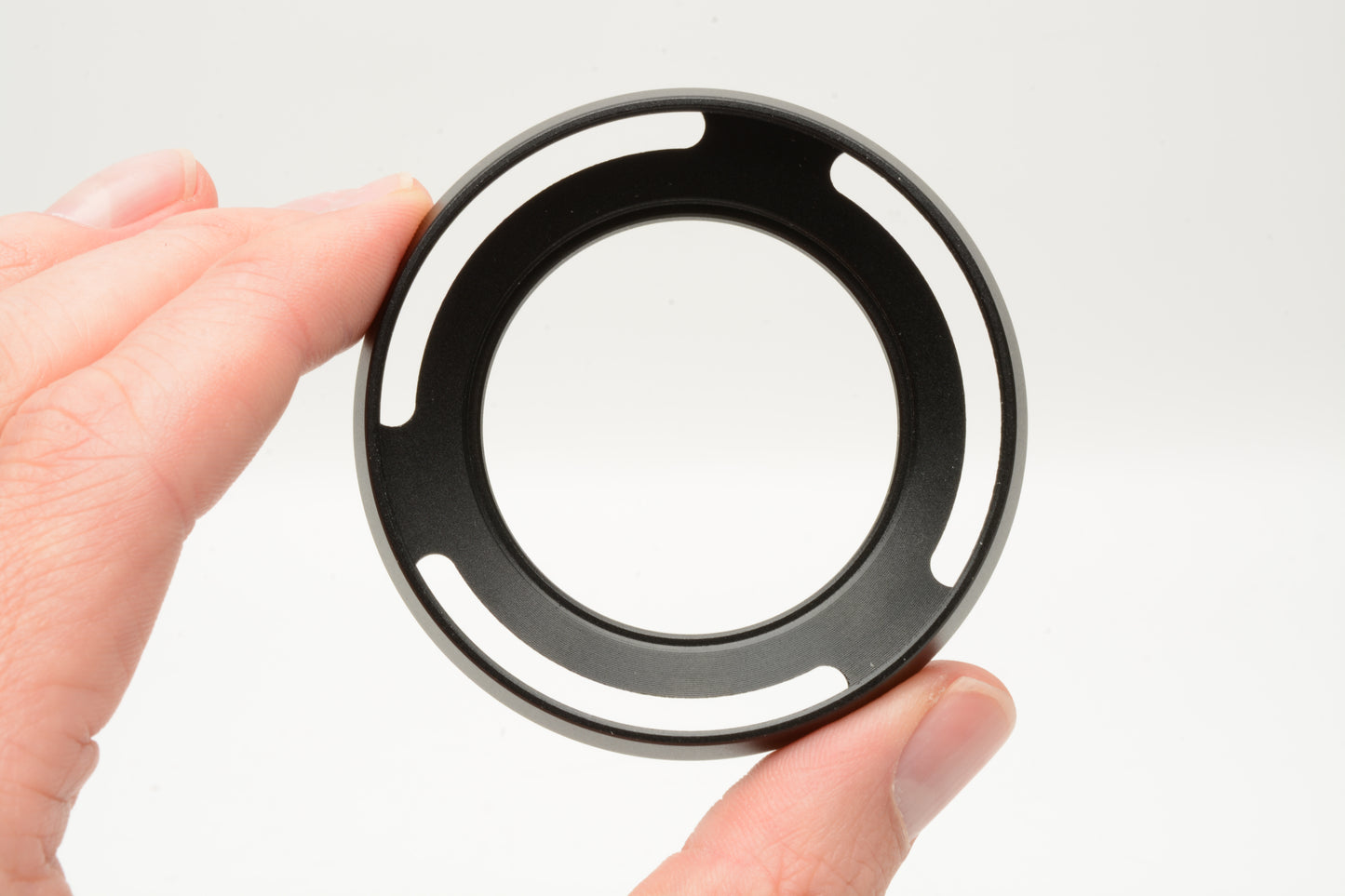 Vented 43mm metal lens hood shade Mint-