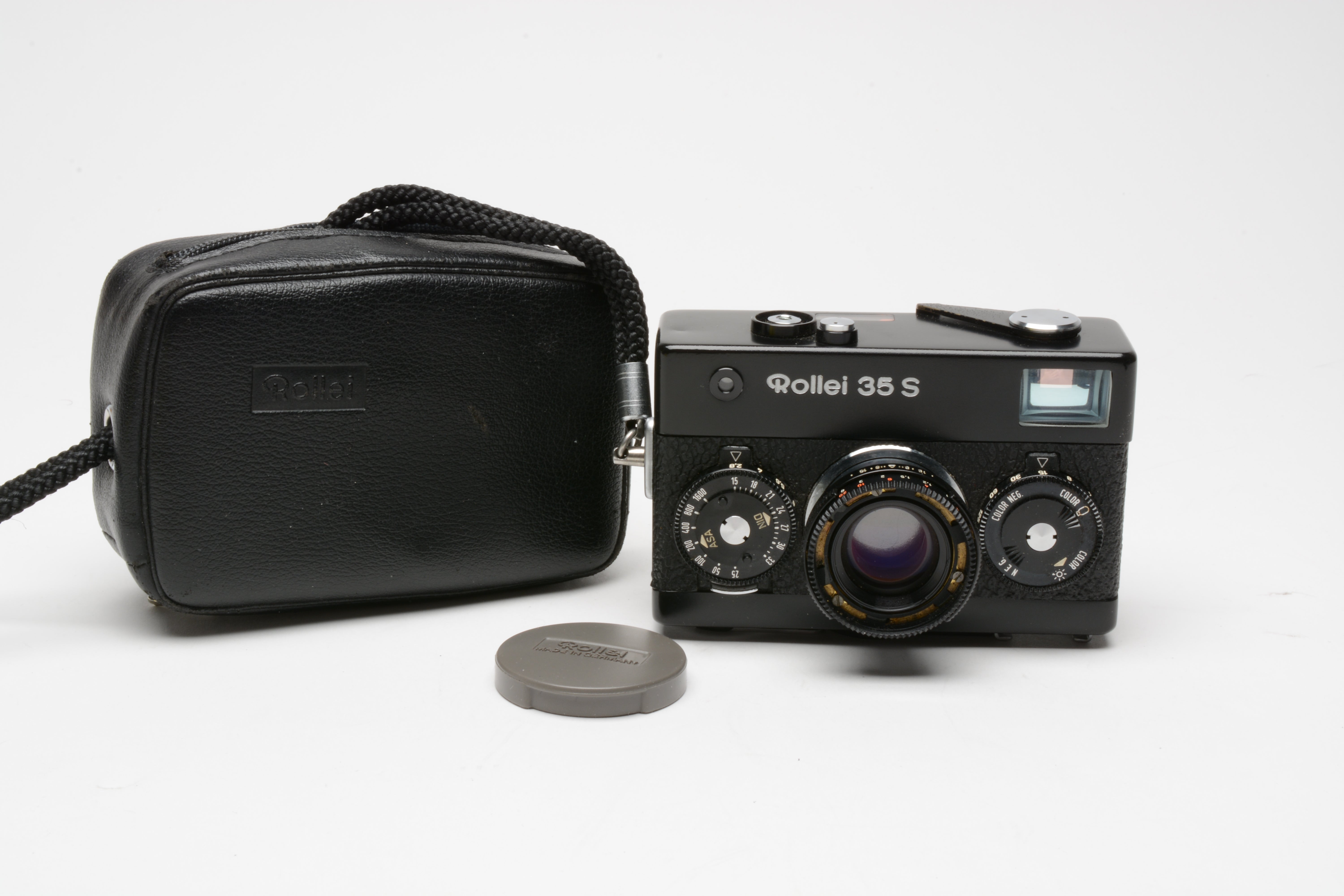 Rollei 35S black w/40mm F2.8 Sonnar lens, case, strap, manual 