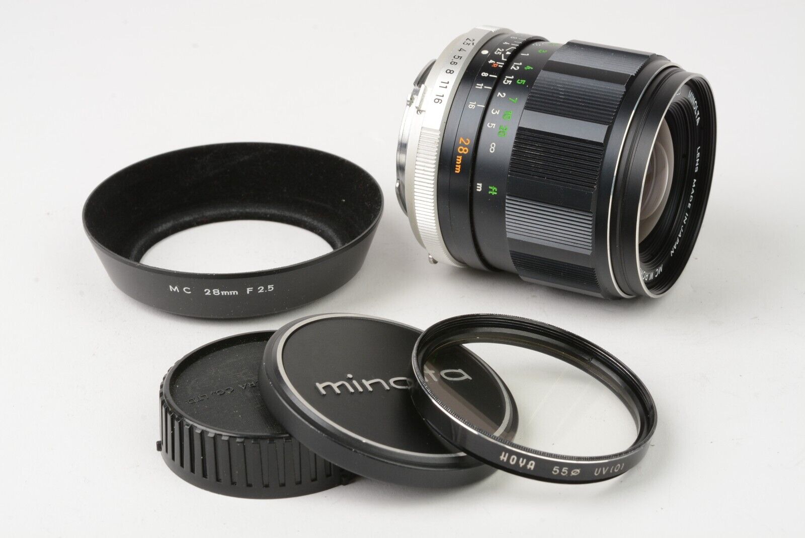 EXC++ MINOLTA MC W.ROKKOR-X SI 28mm F2.5 LENS FOR MD MOUNT, CAPS, HOOD,  SHARP!