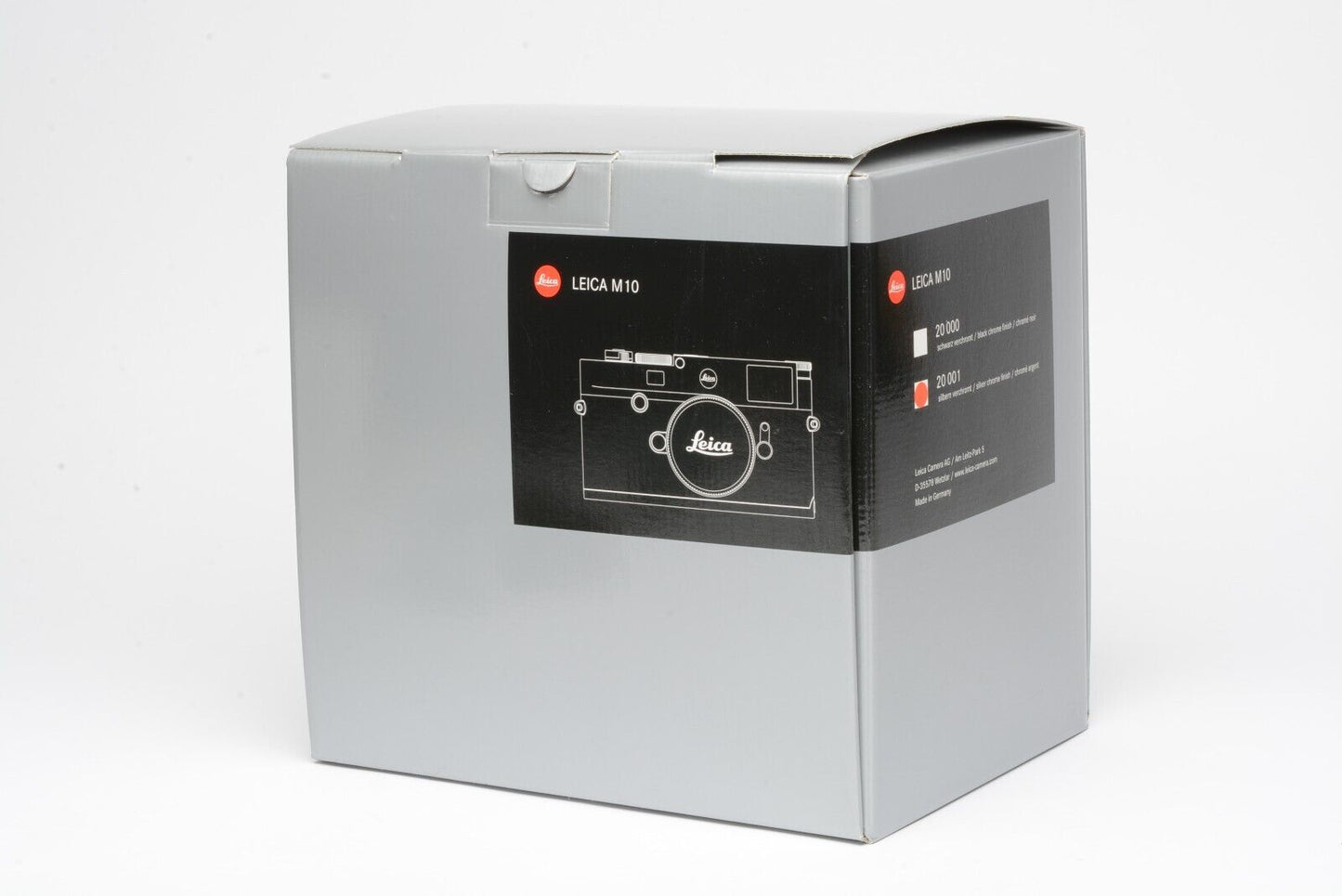 Leica M10 chrome #20001 Digital body, 2batts, thumb grip, boxed, barely used, USA
