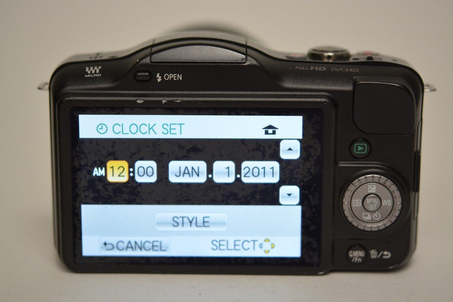 EXC+ PANASONIC LUMIX DMC-GF3 12.1MP DIGITAL w/14-42mm, UV, SD CARD, USB+NEO CASE