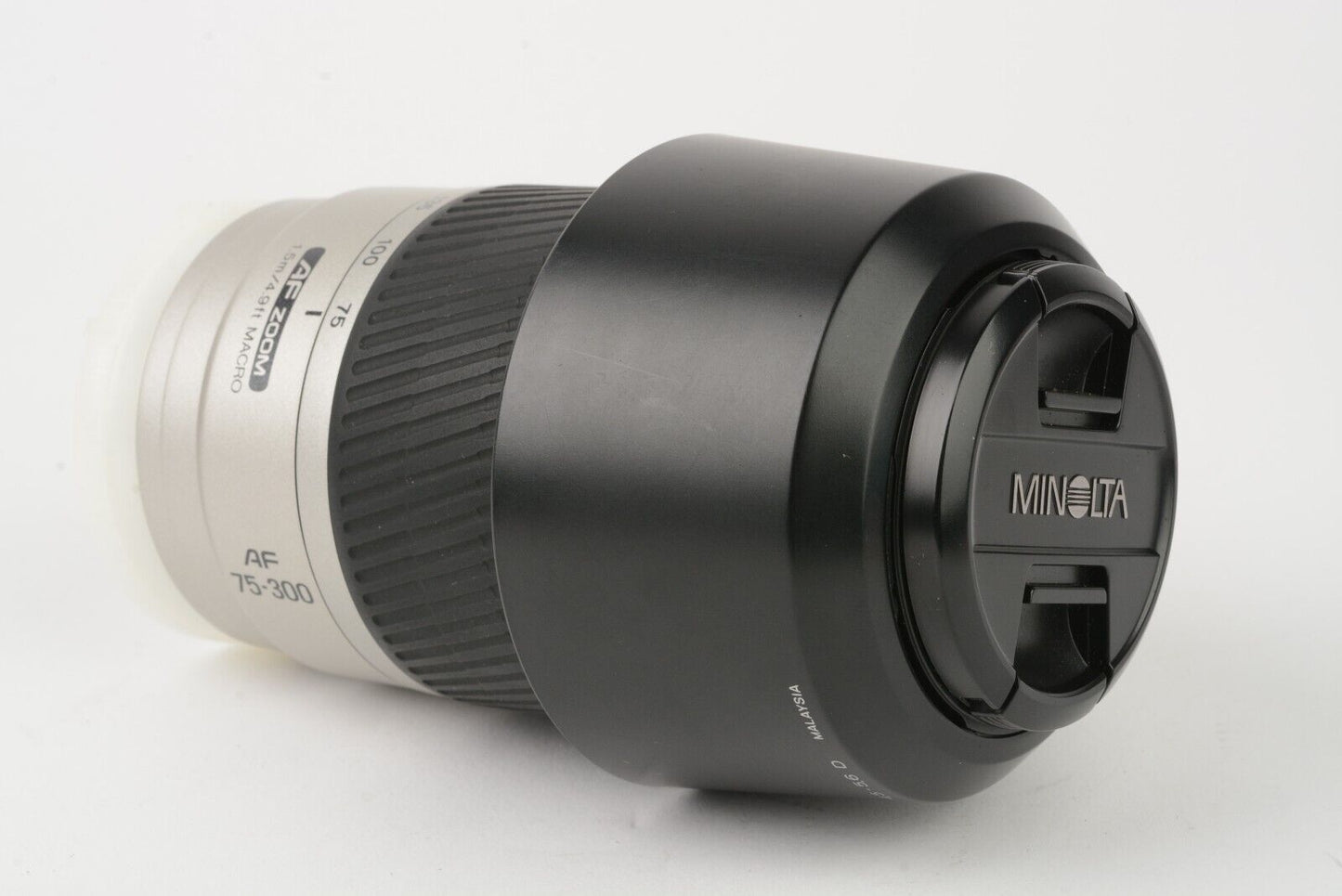 Minolta AF 75-300mm F4.5-5.6D Macro Zoom Lens, caps, hood, nice & clean