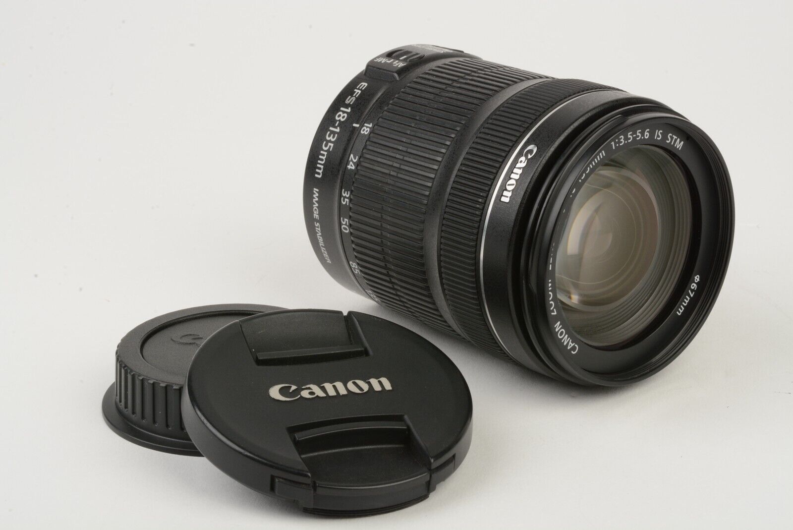 Canon EFS 18-135mm f3.5-5.6 STM lens