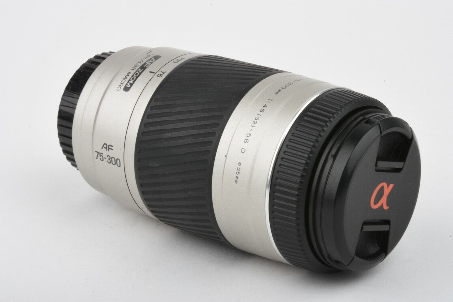 Minolta AF 75-300mm F4.5-5.6D Macro Zoom Lens, Caps, nice & clean