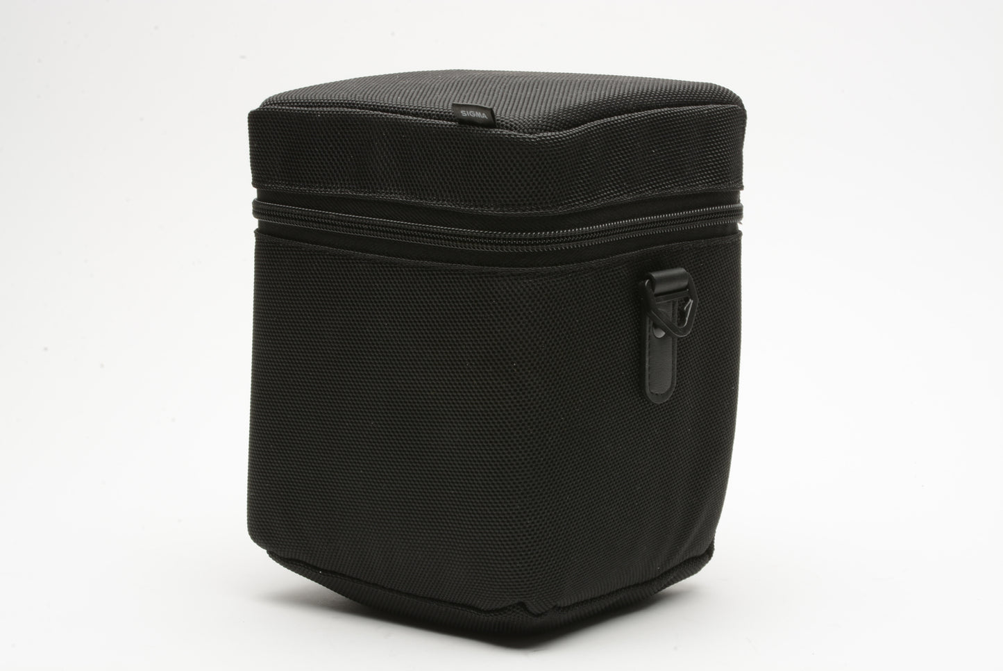 Sigma 14mm F1.8 DG Art Wide Lens for Sony E-Mount, very clean and sharp, case + caps