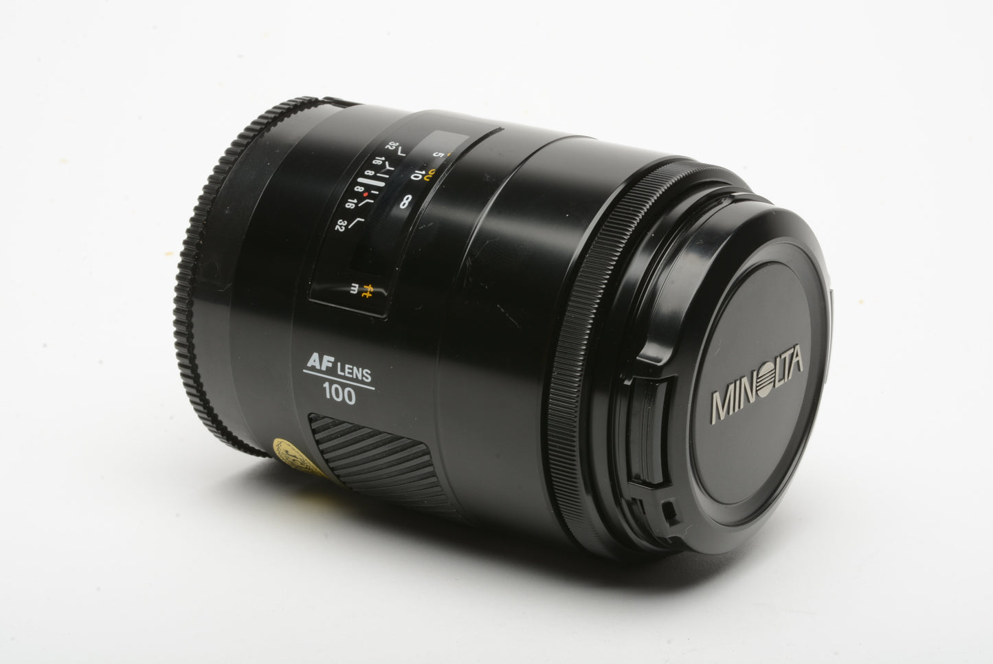 Minolta Maxxum 100mm F2 portrait lens for Minolta Maxxum or Sony A-mount, sharp!