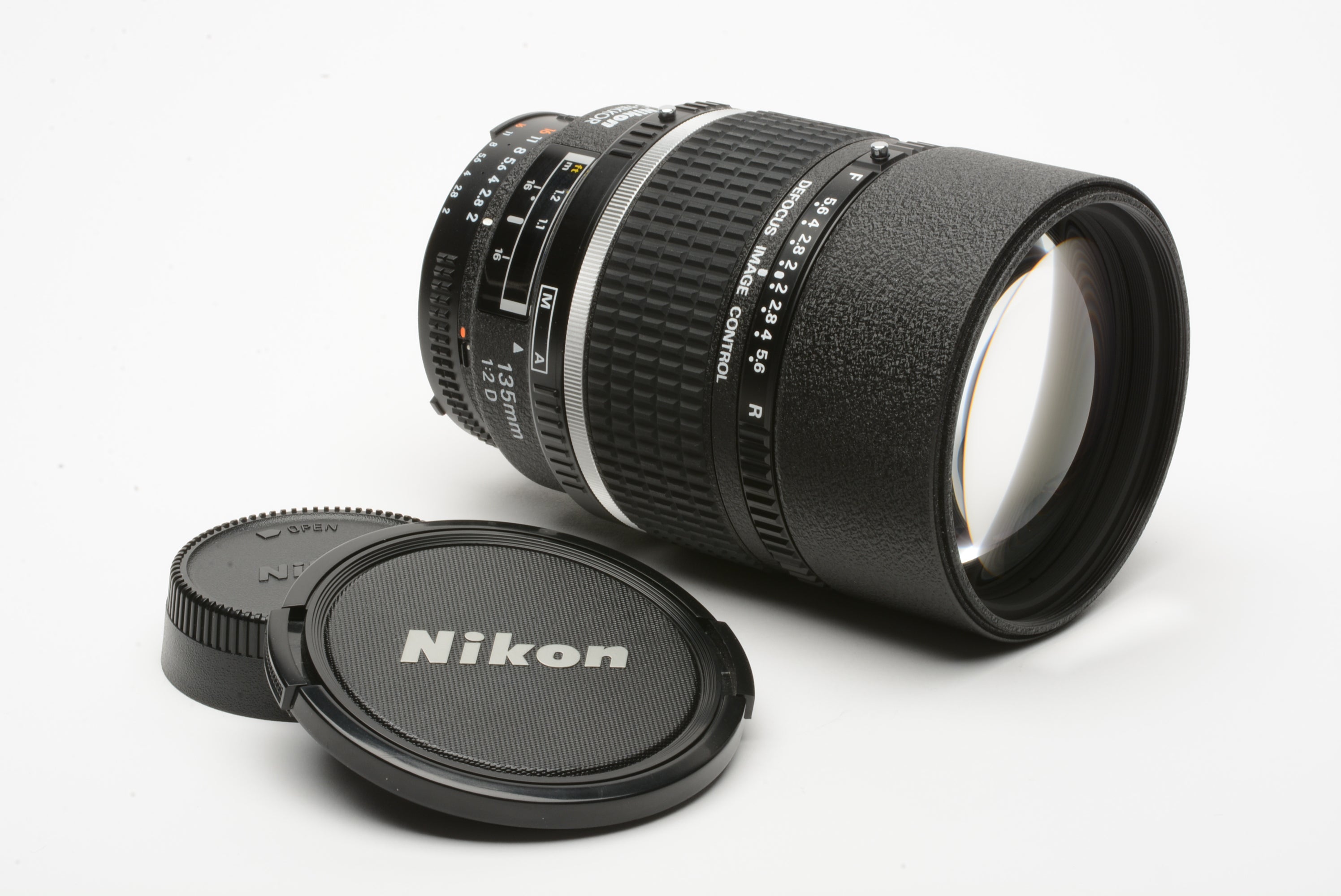 金庫通販 ニコン Nikon AF DC-NIKKOR 135mm F2 #4095311 - カメラ