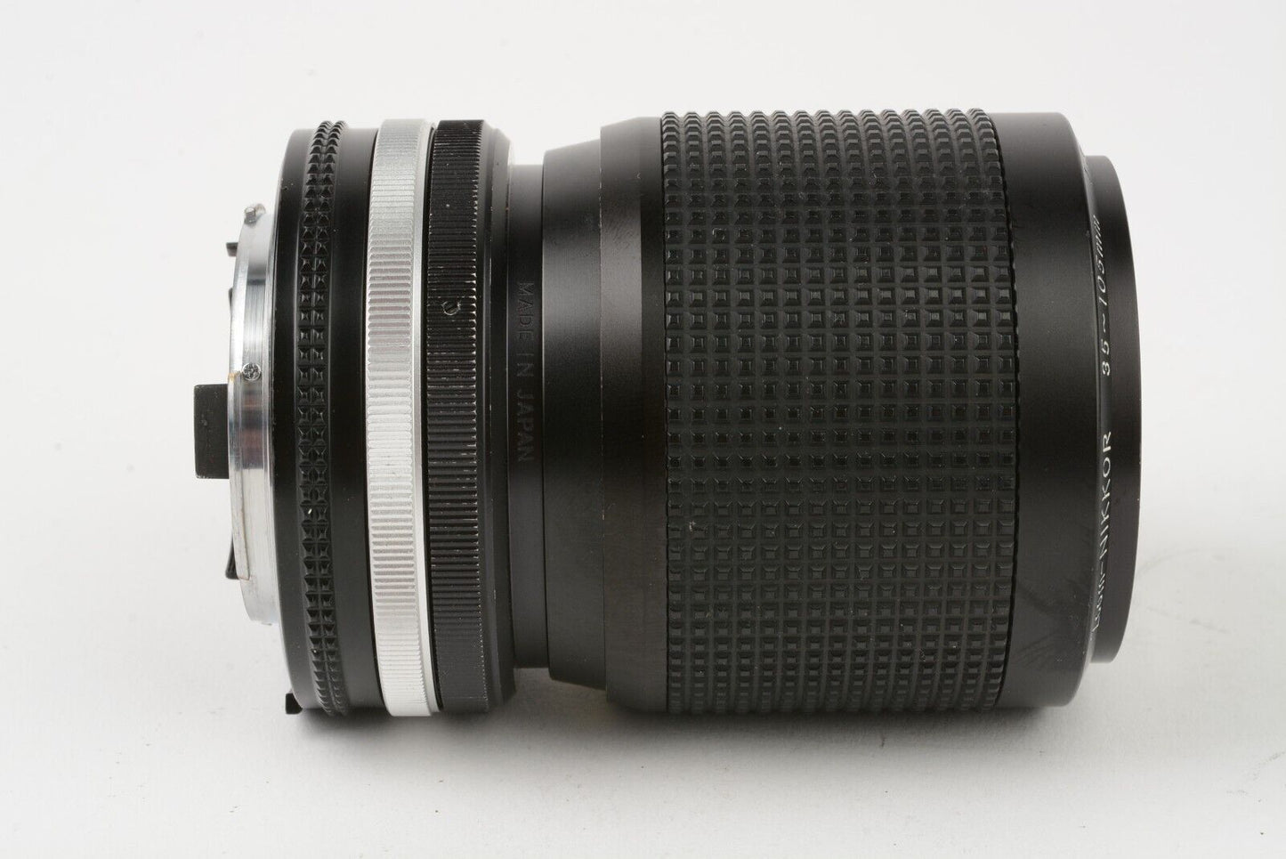 Nikon Zoom Nikkor 35-105mm f3.5-4.5 AI-S Lens, Caps, Manual *READ