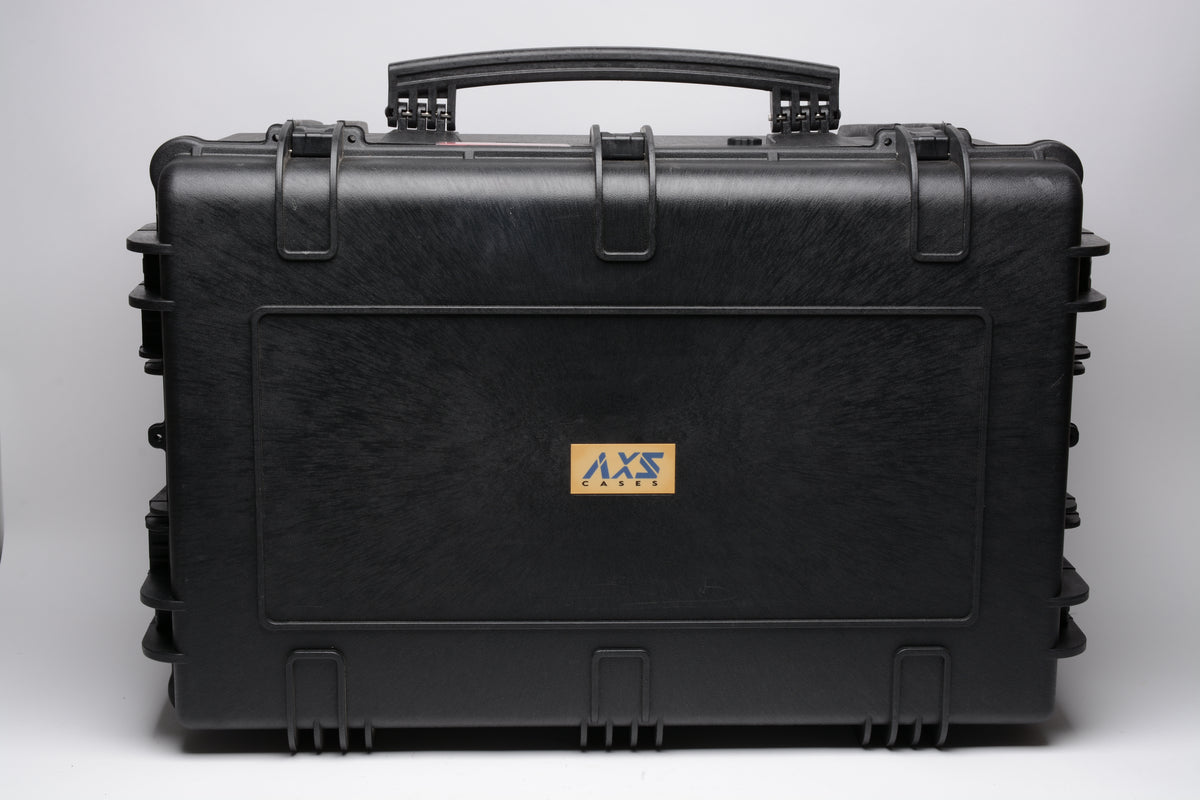 AXS Axis hard sided rolling carrying case 30x19x17", Very clean, no insert