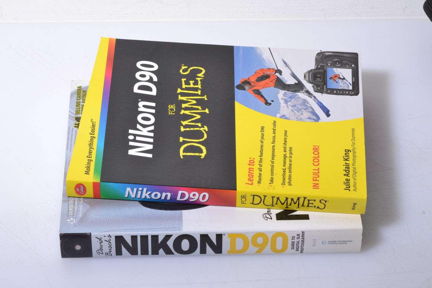 Nikon D90 DSLR body, batt, charger, strap, 2X books, 14K Acts