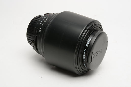 Sigma APO UC 70-210mm f4-5.6 zoom lens, Caps, Hood, UV, Nikon AF