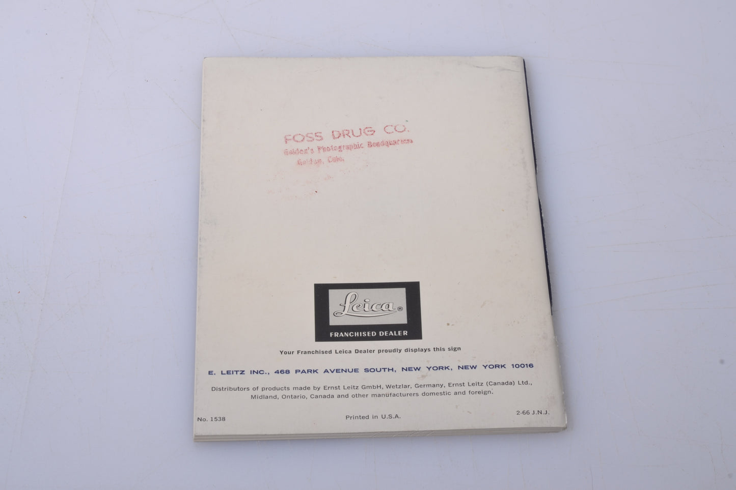 Leica and Leicaflex Catalog #39, Clean