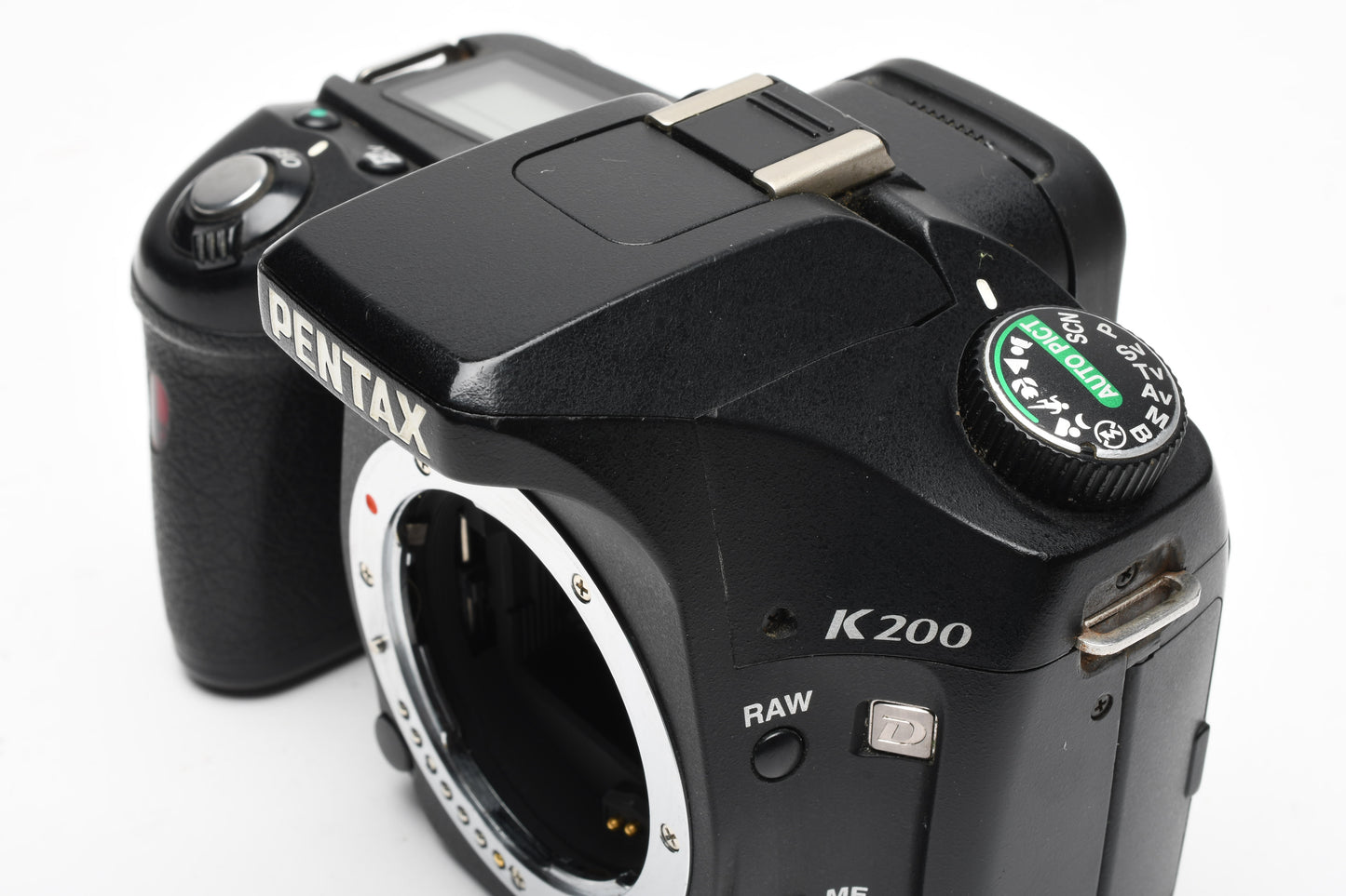 Pentax K200D DSLR 13,086 Acts, Strap, tested, great!
