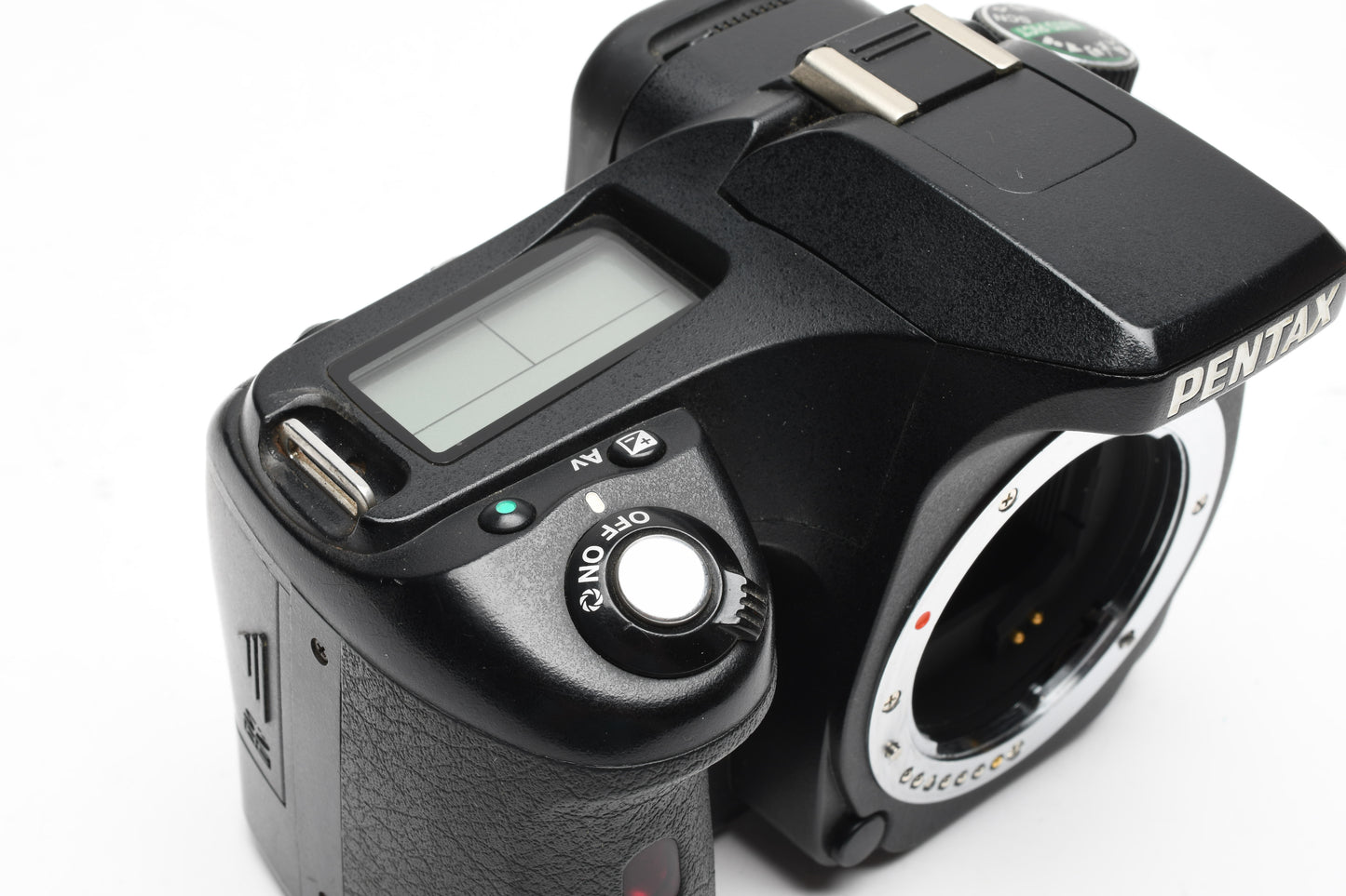 Pentax K200D DSLR 13,086 Acts, Strap, tested, great!