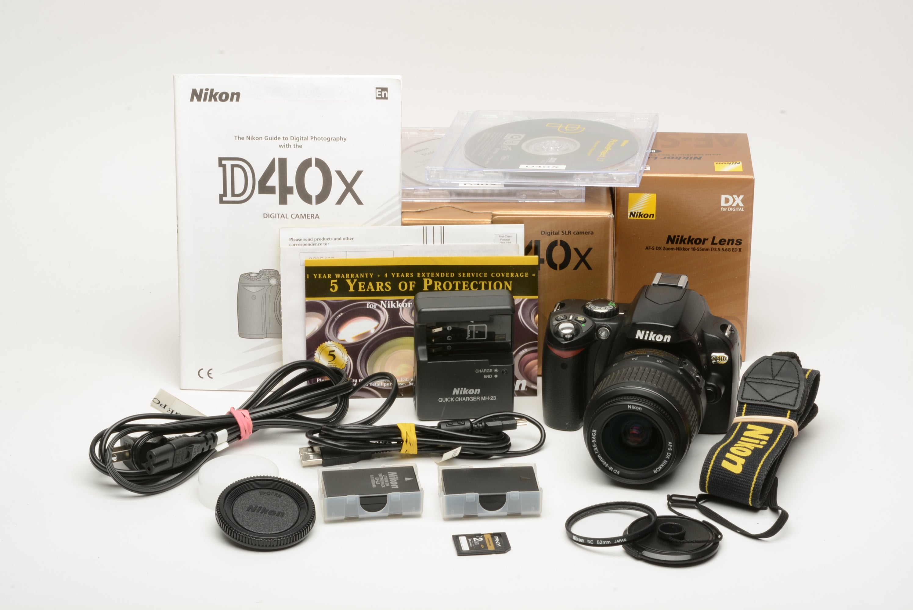 Nikon D40X body w/Nikkor 18-55mm f3.5-5.6 G ED II, Boxed, 2batts, Only 12K  acts