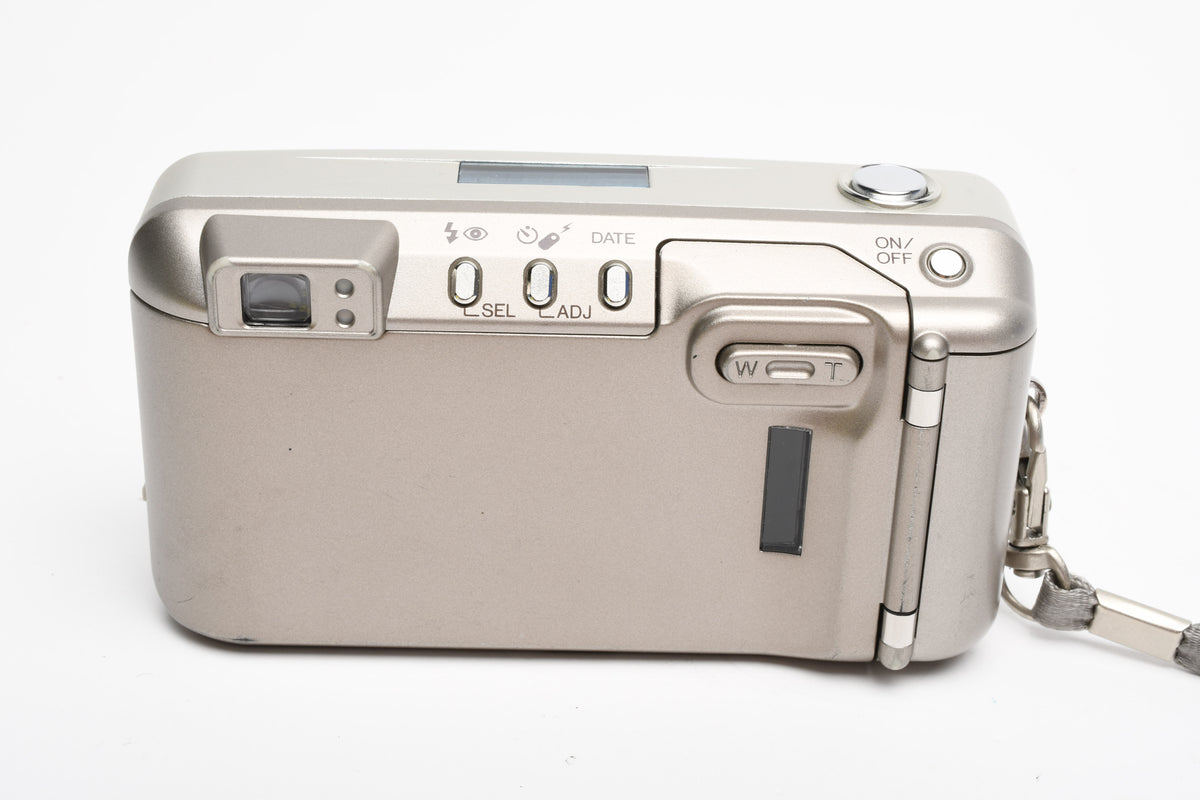 Minolta Freedom Zoom 125 Date 35mm Point&Shoot camera w/ strap, Great!