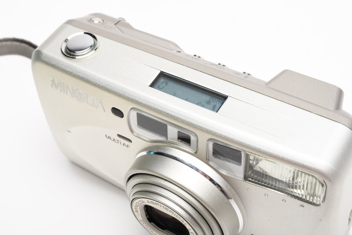 Minolta Freedom Zoom 125 Date 35mm Point&Shoot camera w/ strap, Great!