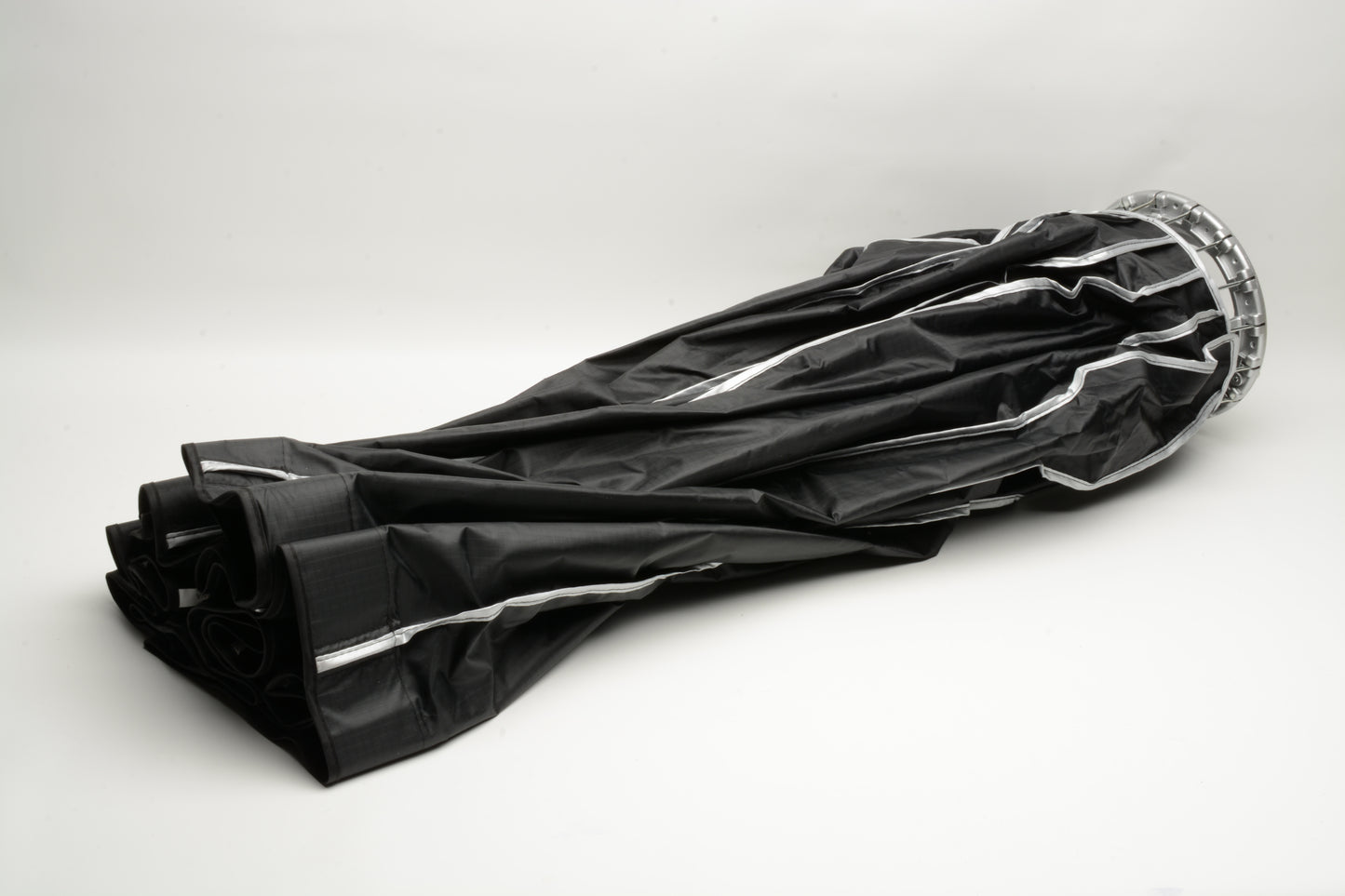 Phottix Raja Quick-Folding Deep Softbox 80cm, Very clean, barely used