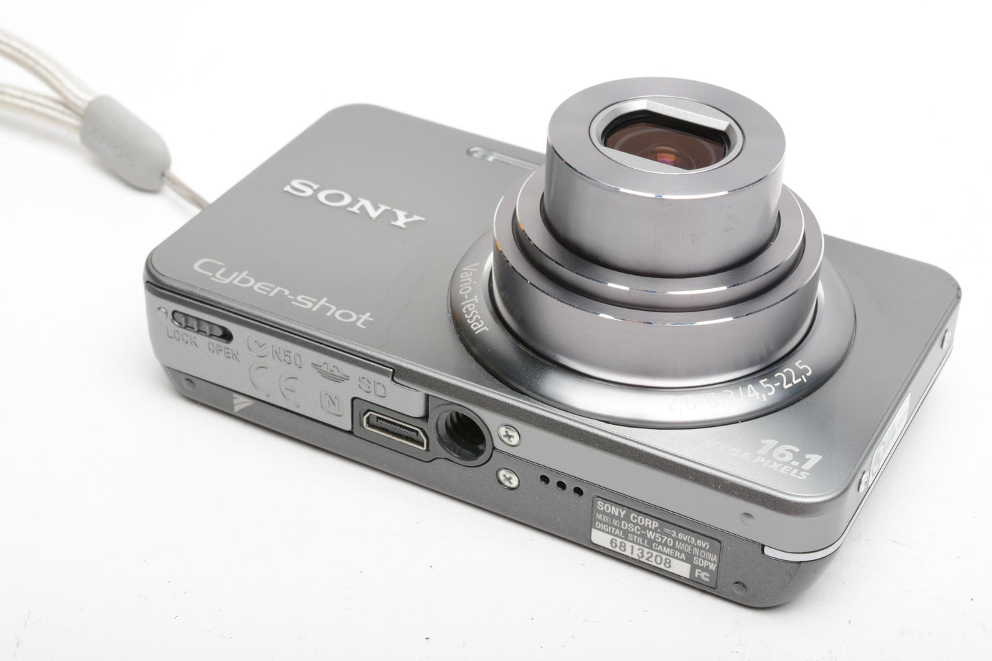 Sony Cybershot DSC-W570 16.1MP Digital Point&Shoot camera (Silver), 2 batts, Mint-