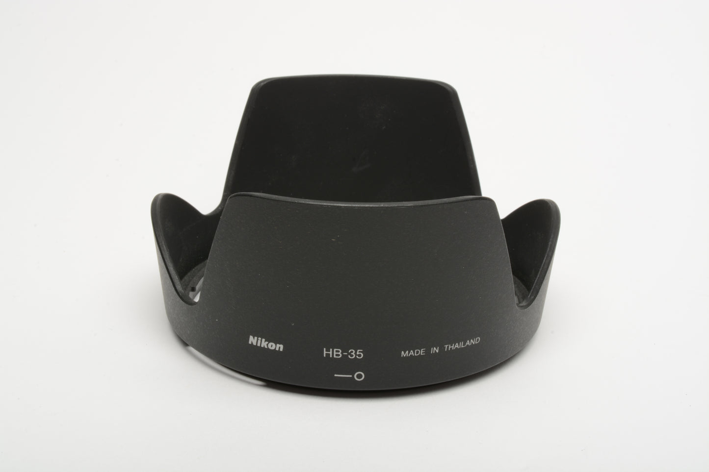 Nikon HB-35 Lens Hood for AF-S VR DX 18-200mm f3.5-5.6 IF-ED, Clean