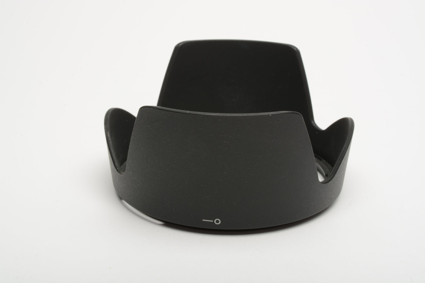 Nikon HB-35 Lens Hood for AF-S VR DX 18-200mm f3.5-5.6 IF-ED, Clean