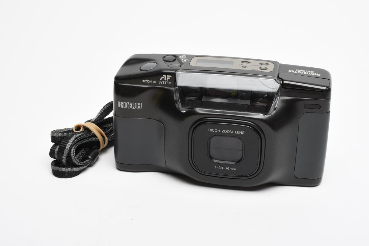 Ricoh Shotmaster Zoom 35mm Point&Shoot w/38-76mm Zoom Lens, Strap, Nice!