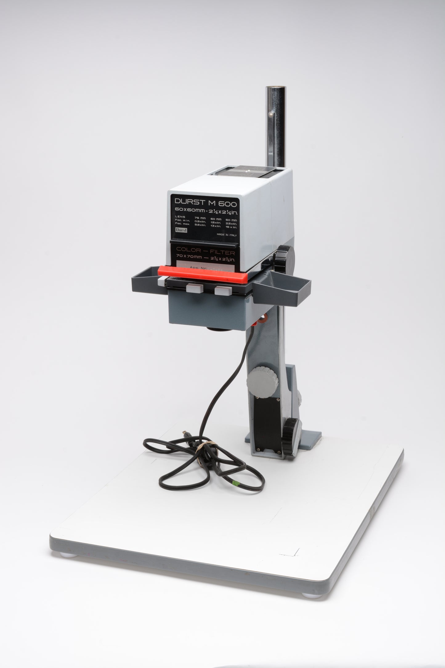 Durst M600 Enlarger w/6Neg carrier, Schneider 50mm F4.5 lens, Tested, Great!