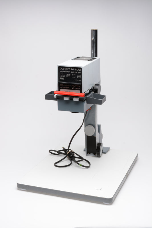 Durst M600 Enlarger w/6Neg carrier, Schneider 50mm F4.5 lens, Tested, Great!