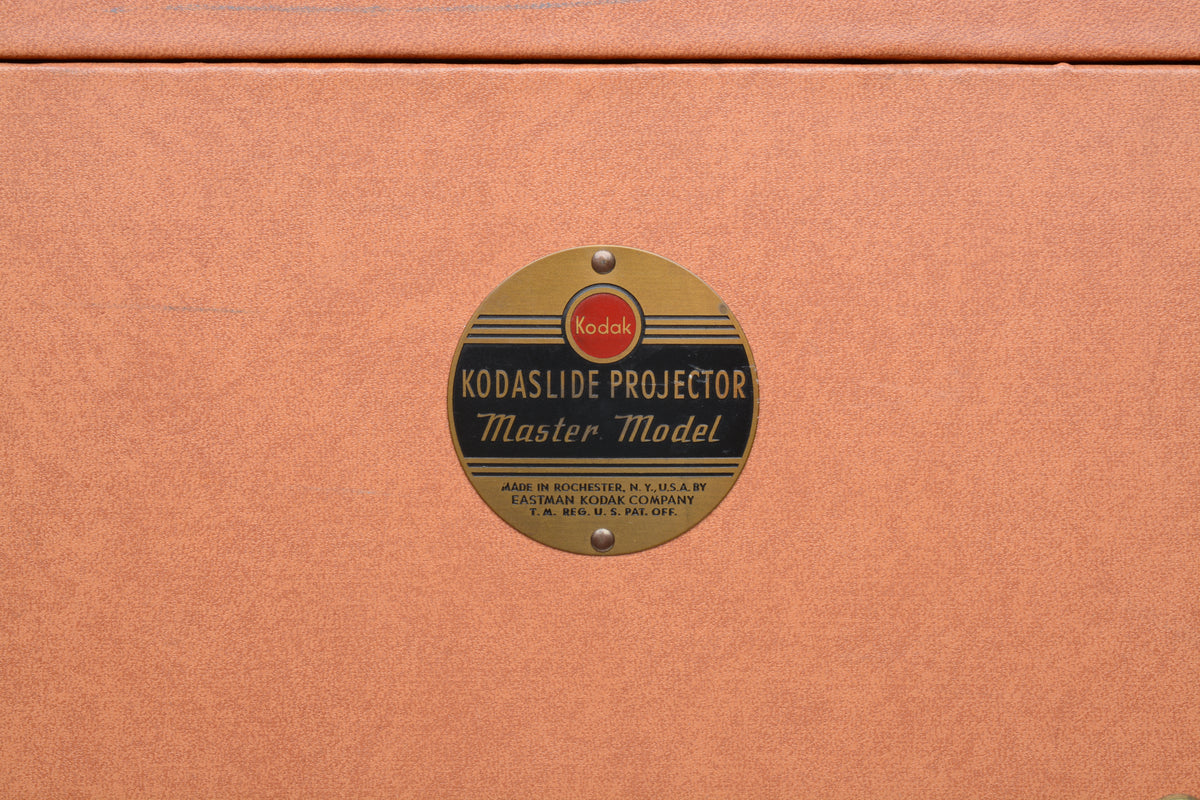 Kodak Kodaslide Hard case Vintage, Great design, ~18 x 9 x 13", w/Keys