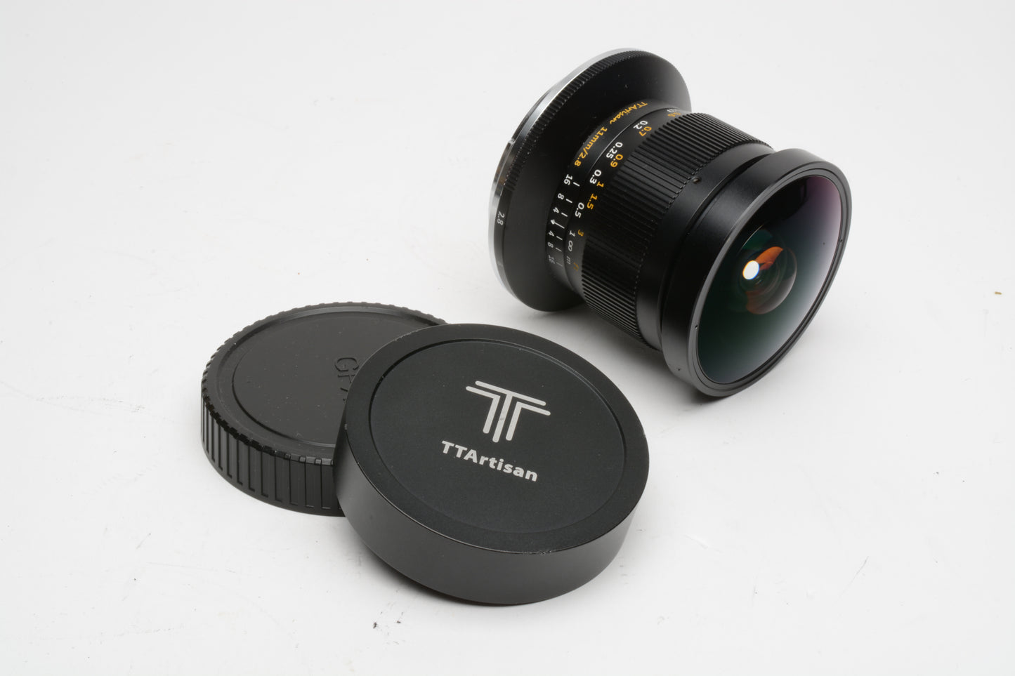 TTArtisan 11mm f2.8 Manual Focus Lens for Fujifilm GFX, Caps, Very clean