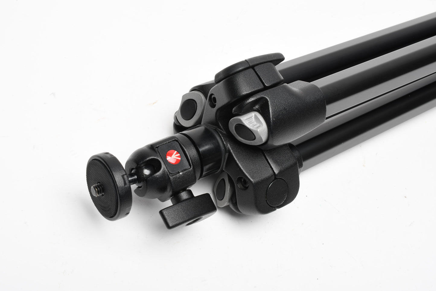 Manfrotto 7322YB Compact Tripod w/Small ball head, case, Very clean