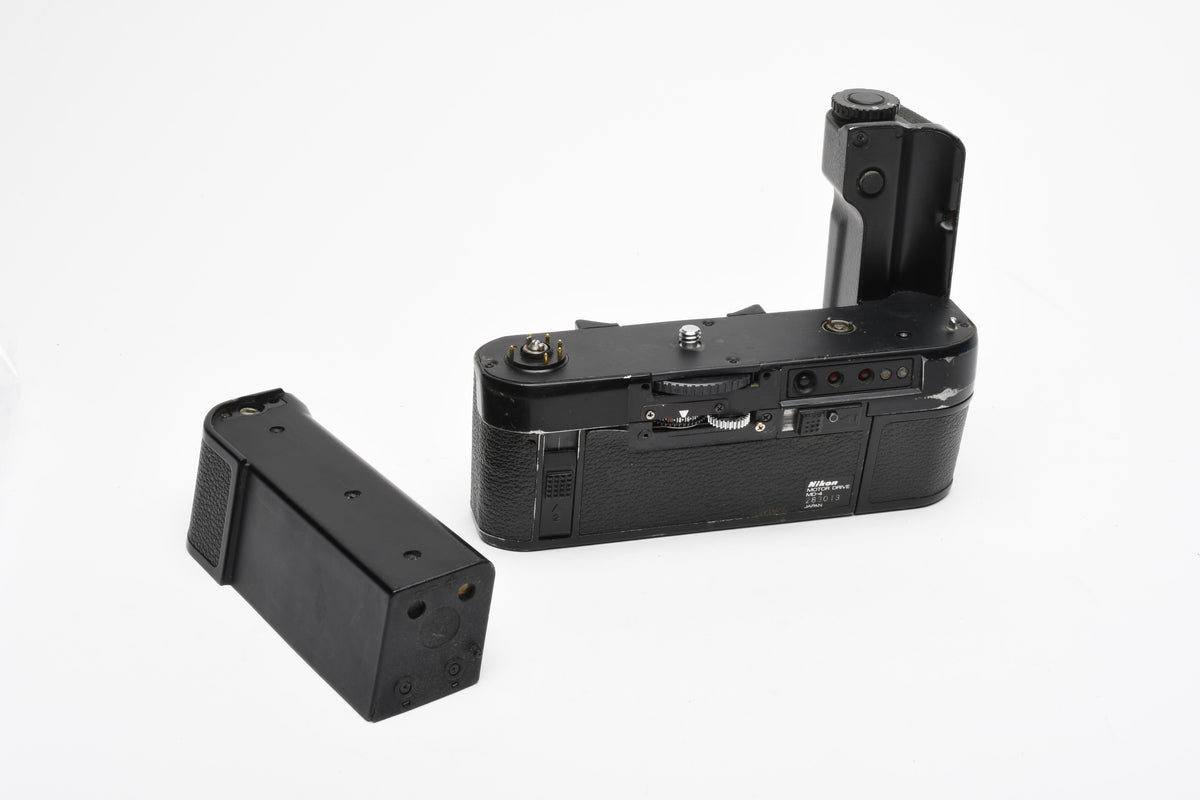 Nikon MD-4 Motor Drive w/ 2X Ni-Cd Batteries, Untested, Bargain