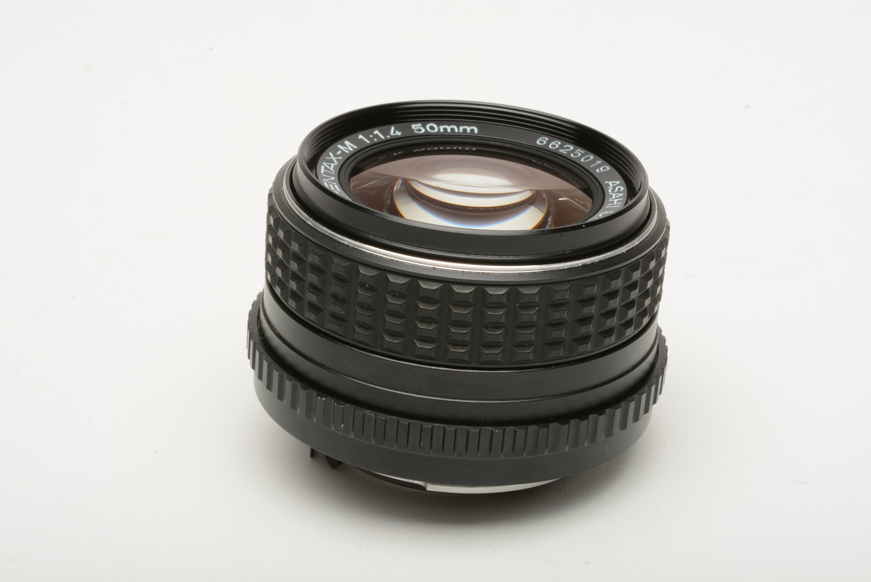 Pentax SMC Pentax-M 50mm f1.4 prime lens