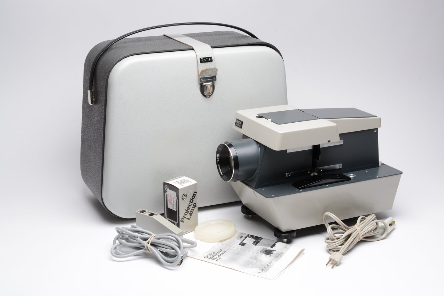 Rollei Type P 11 Slide Projector W/Remote, Case, Extra Bulb Tested woks great!