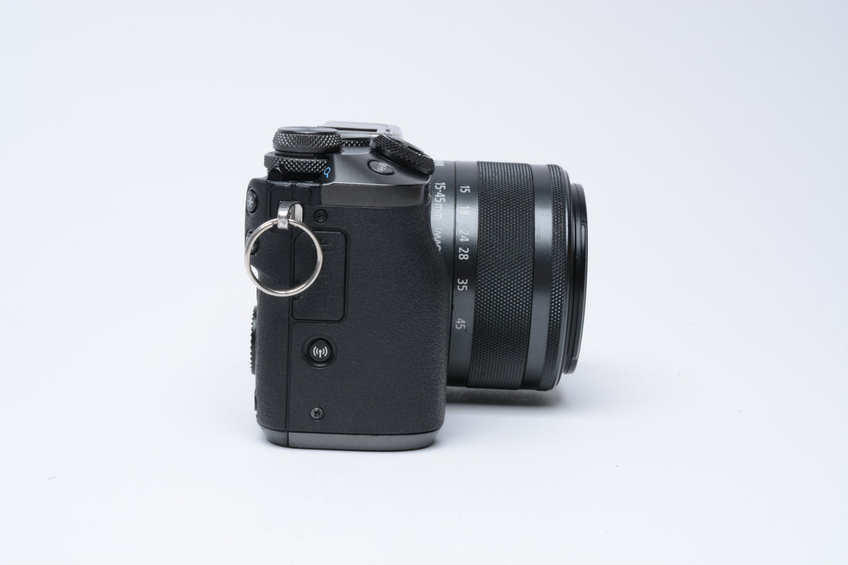 Canon EOS M6 Mirrorless Camera w/ EF-M 15-45mm f3.5-6.3 IS STM++