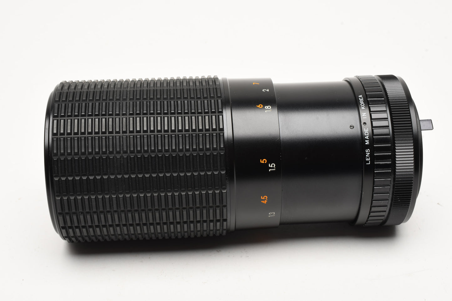 3-Piece Combo Jagar 28mm f2.8 and 80-200mm f4.5 + 2X converter, Canon FD