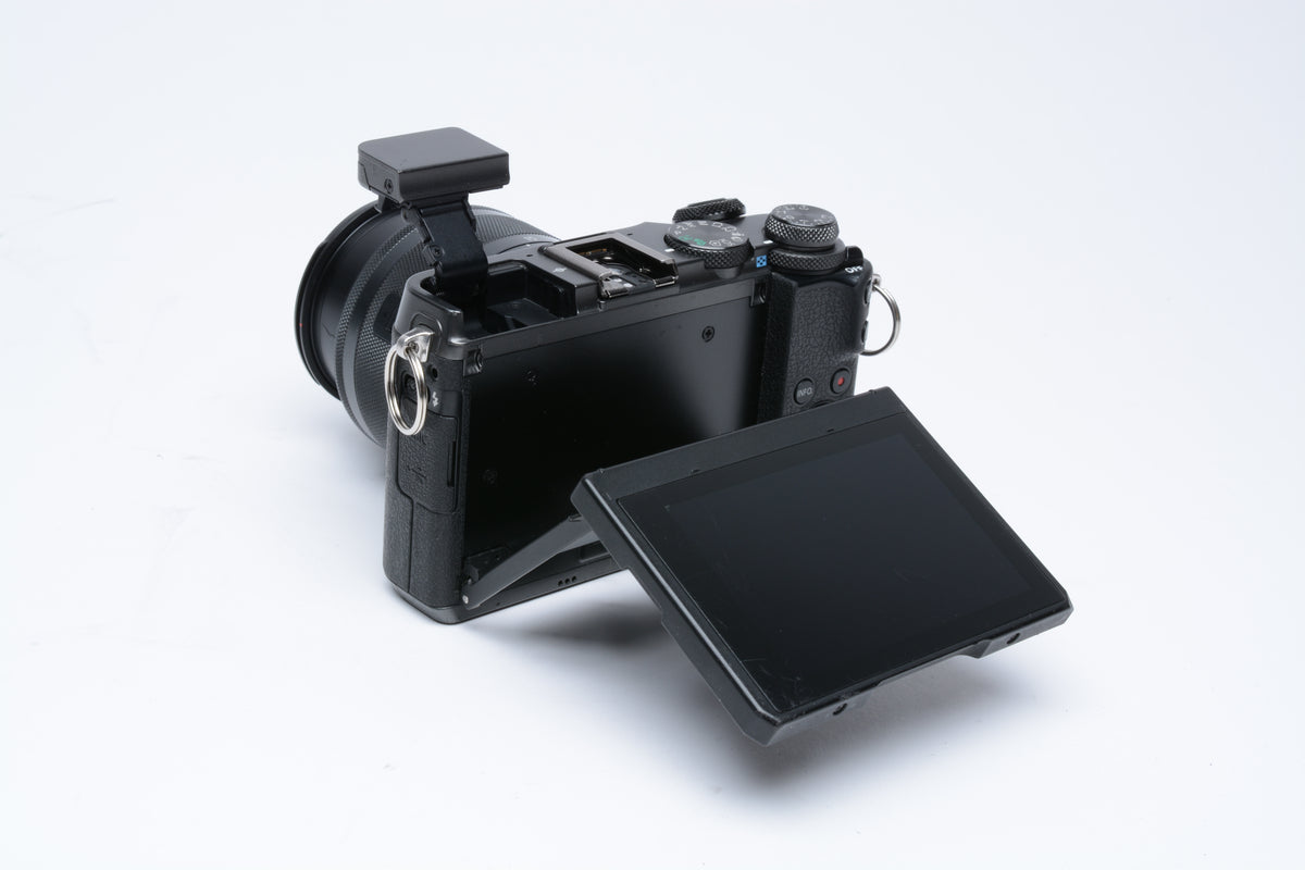 Canon EOS M6 Mirrorless Camera w/ EF-M 15-45mm f3.5-6.3 IS STM++
