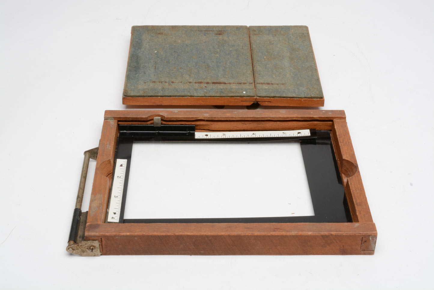 Vintage Kodak 6x8" wood easel frame w/glass (Inside area 120mm x 170mm)