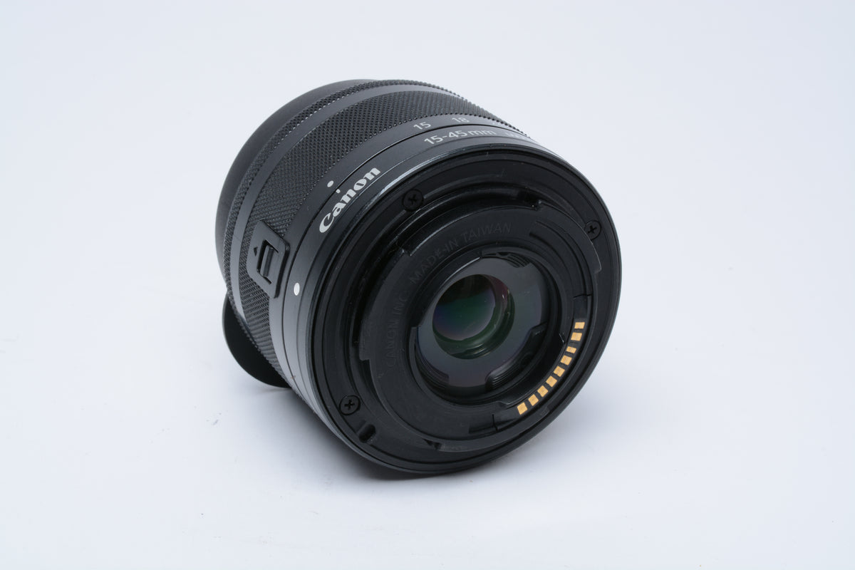 Canon EOS M6 Mirrorless Camera w/ EF-M 15-45mm f3.5-6.3 IS STM++